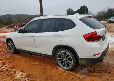 2013 BMW X1 xDrive28I z USA, uszkodzony, nr VIN WBAVL1C53DVR90951